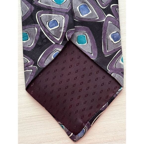 Hanover St. Silk Tie - Picture 7 of 8